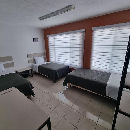 Residencia Ximatario Hotel เกเรตาโร ภายนอก รูปภาพ