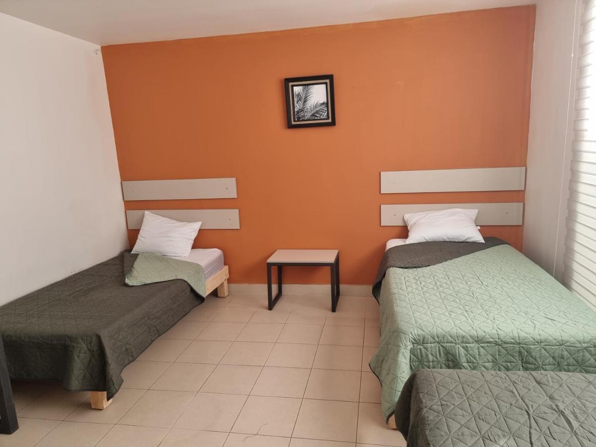 Residencia Ximatario Hotel เกเรตาโร ภายนอก รูปภาพ